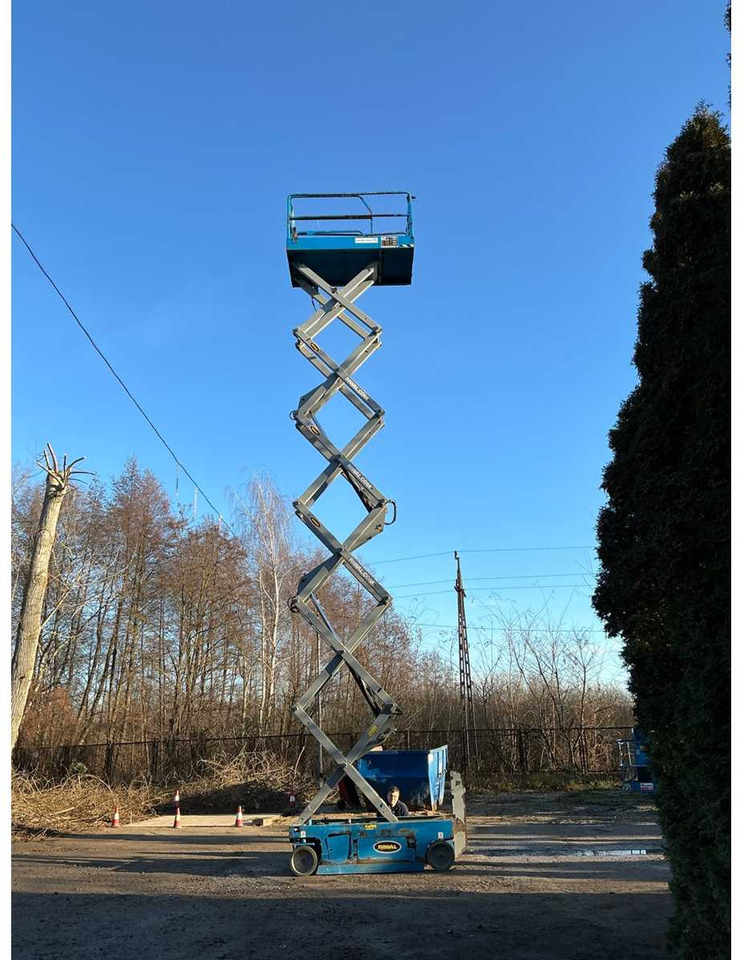 معدات الوصول GENIE - GS4047 - AERIAL WORK PLATFORMS - 2015 (ESN14015024): صورة 16