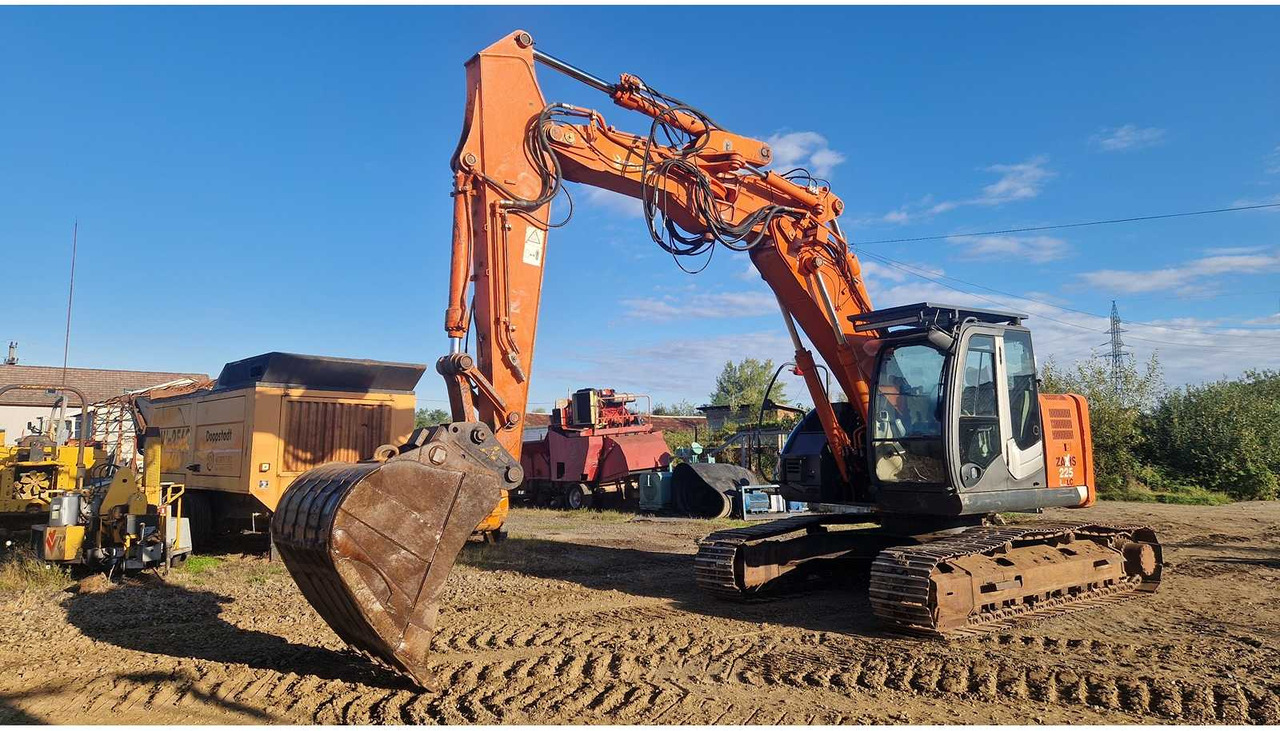 HITACHI Zaxis 225 - حفار زحاف: صورة 1 HITACHI Zaxis 225 - حفار زحاف: صورة 1