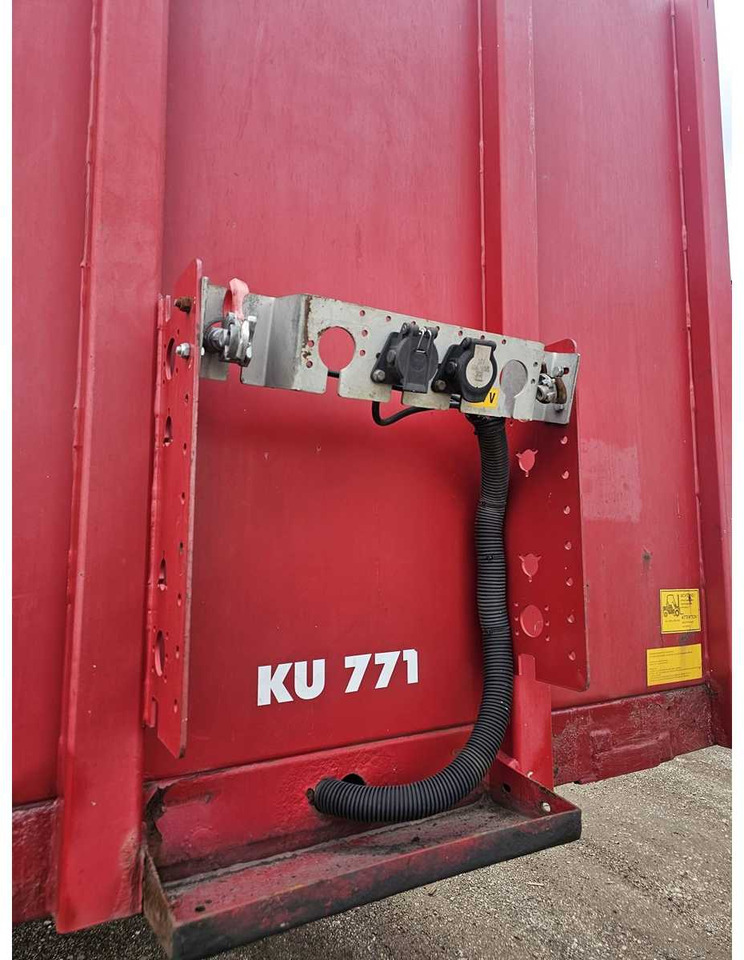 HRD - SPLB3S (LOW LOADER / PLATFORM SEMI-TRAILER) - 2009 - SEMI-TRAILER - نصف مقطورة: صورة 4 HRD - SPLB3S (LOW LOADER / PLATFORM SEMI-TRAILER) - 2009 - SEMI-TRAILER - نصف مقطورة: صورة 4