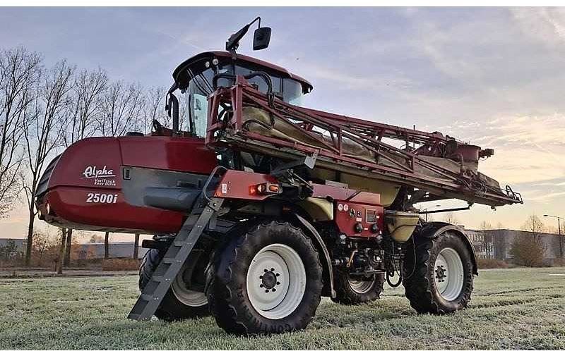Hardi Alpha 2500i TWIN FORCE Vari Track - آلة: صورة 1 Hardi Alpha 2500i TWIN FORCE Vari Track - آلة: صورة 1