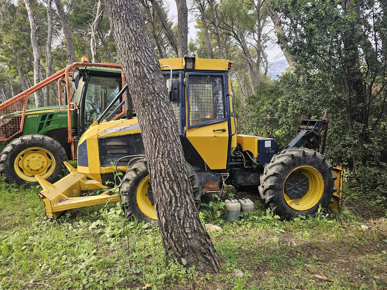 Hittner ECO TRAC 55V - معدات الحدائق: صورة 2 Hittner ECO TRAC 55V - معدات الحدائق: صورة 2