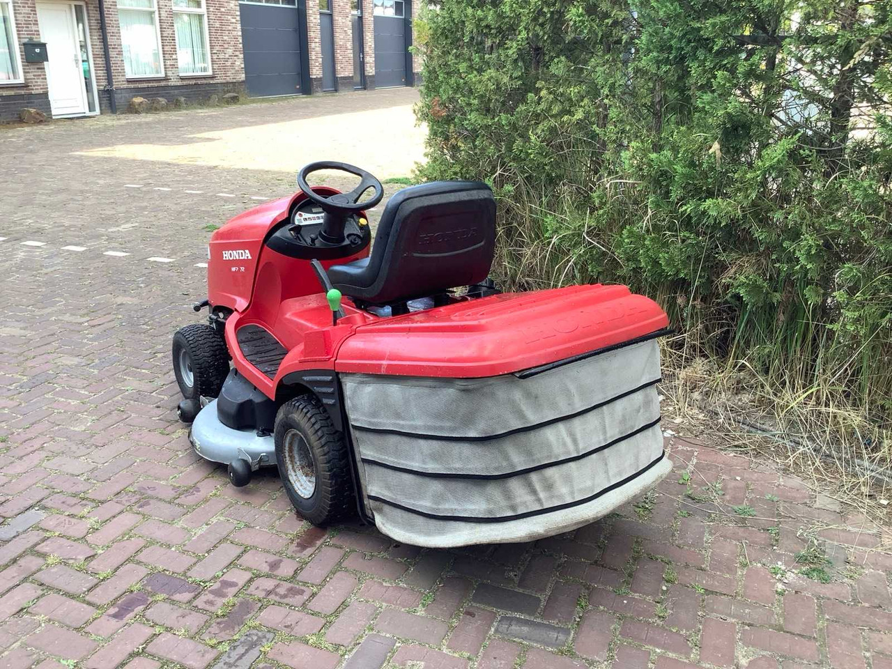 Honda 2622 - جزازة أعشاب الحدائق: صورة 3 Honda 2622 - جزازة أعشاب الحدائق: صورة 3