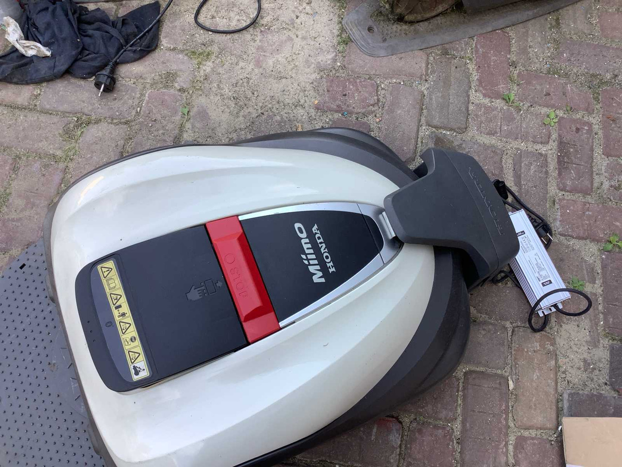 Honda HRM 3000 - جزازة أعشاب الحدائق: صورة 3 Honda HRM 3000 - جزازة أعشاب الحدائق: صورة 3