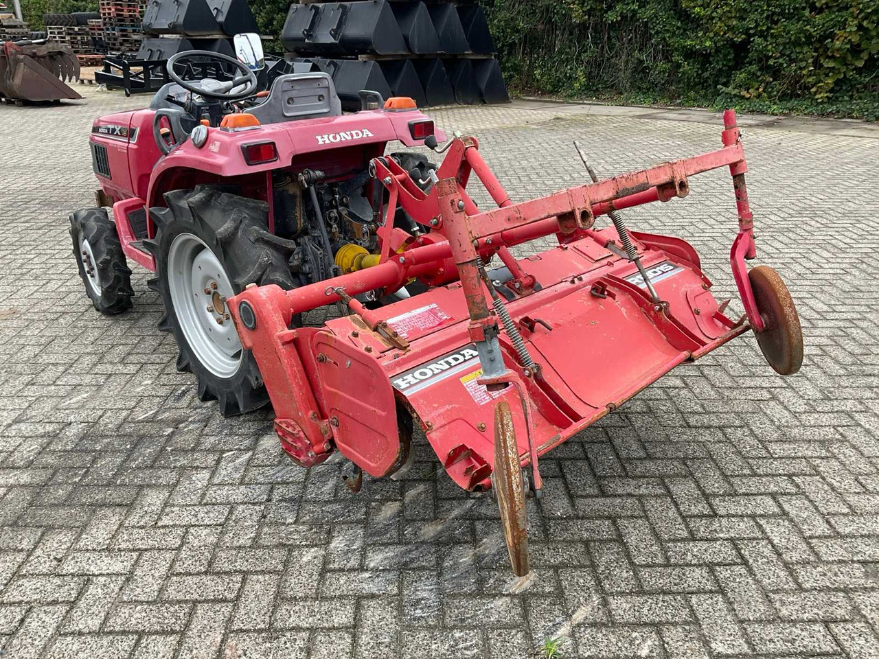 Honda TX18 - جرار صغير: صورة 2 Honda TX18 - جرار صغير: صورة 2