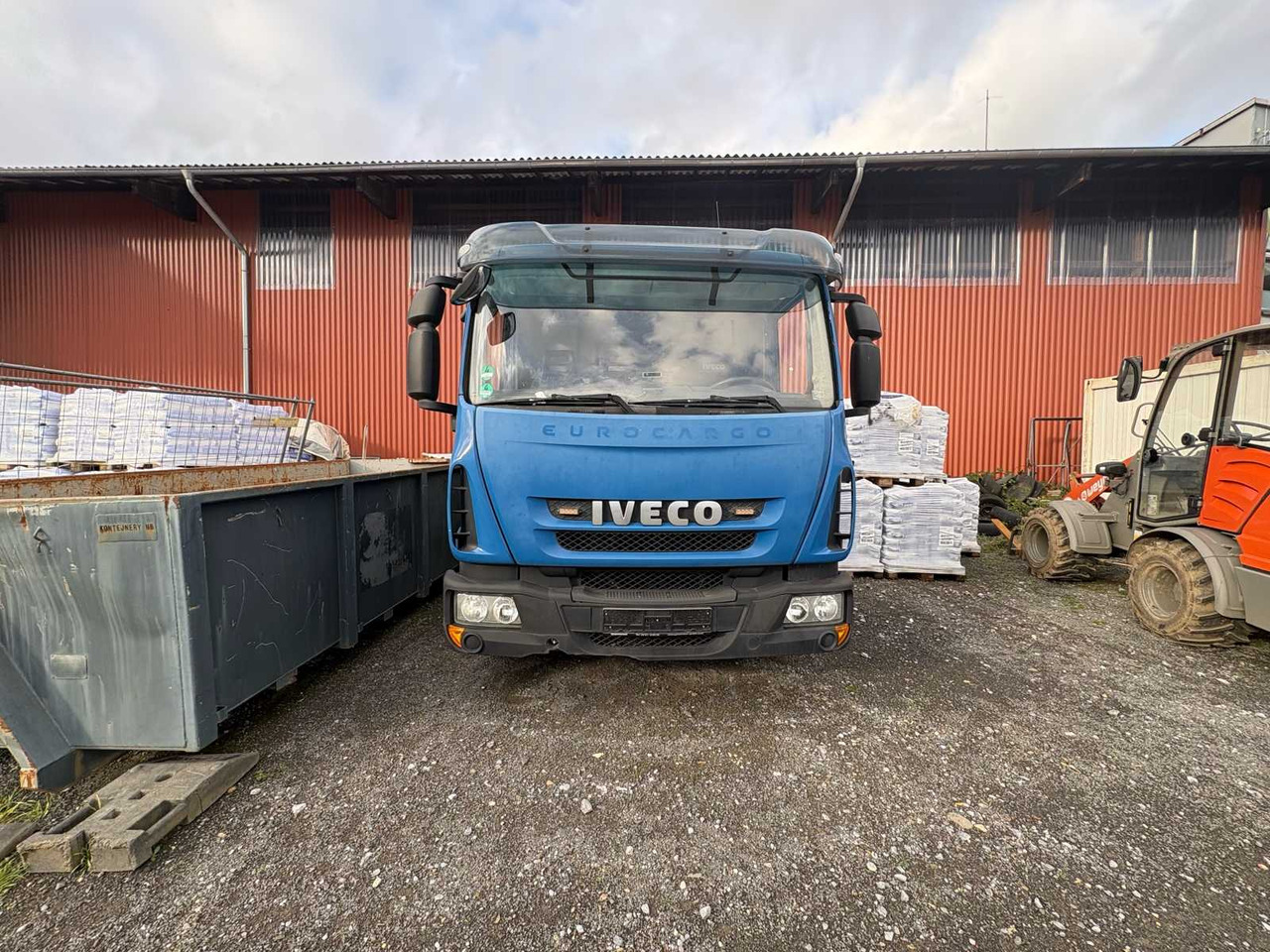 IVECO CARGO HOOKLIFT FROM 2015 – INCL. 3 CONTAINERS - شاحنة: صورة 2 IVECO CARGO HOOKLIFT FROM 2015 – INCL. 3 CONTAINERS - شاحنة: صورة 2