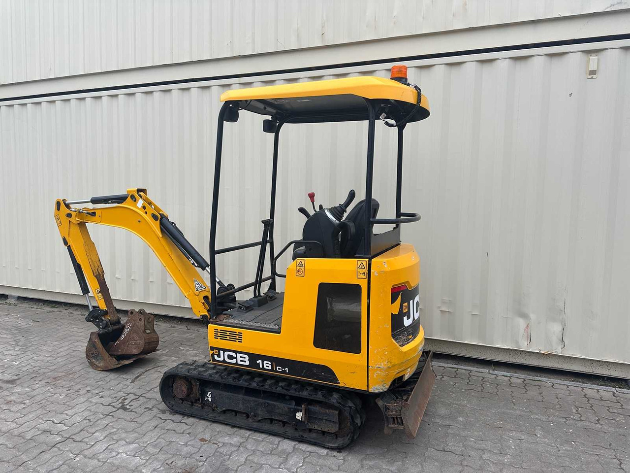 JCB 16C-1 - حفارة مُصَّغرة: صورة 3 JCB 16C-1 - حفارة مُصَّغرة: صورة 3