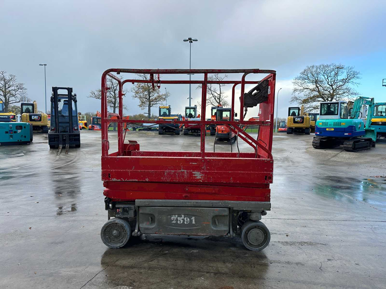 JLG - 2005 - 1930E - SCISSOR LIFT - معدات الوصول: صورة 4 JLG - 2005 - 1930E - SCISSOR LIFT - معدات الوصول: صورة 4