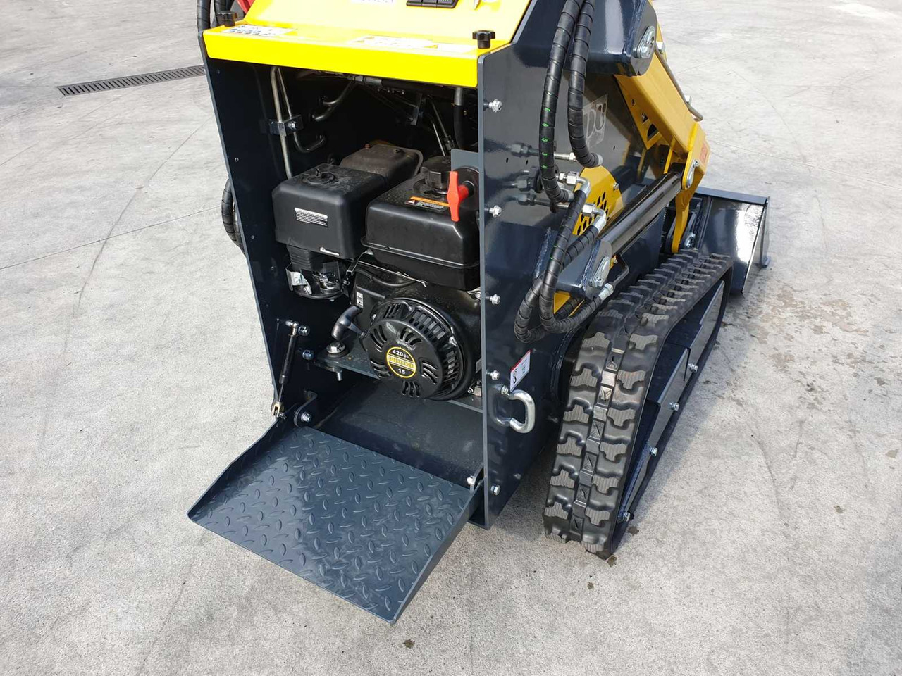 اللودر بعجل JPC HT360 MINI TRACK LOADER: صورة 8