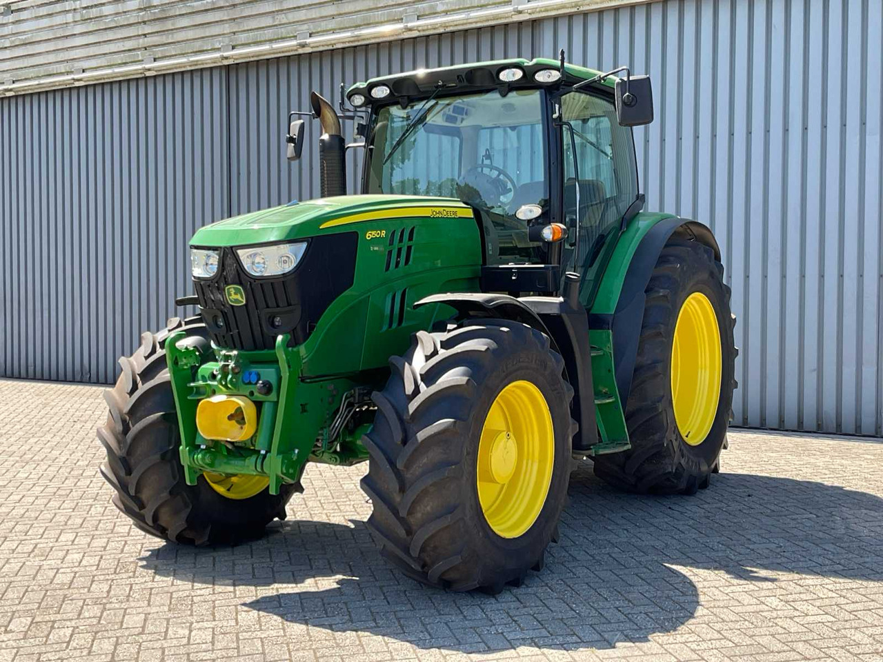 John Deere 6150 R - جرار: صورة 1 John Deere 6150 R - جرار: صورة 1