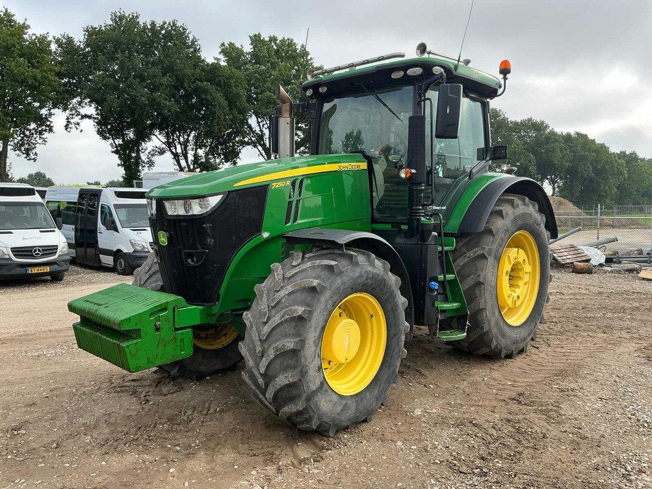 John Deere 7250R - جرار: صورة 1 John Deere 7250R - جرار: صورة 1
