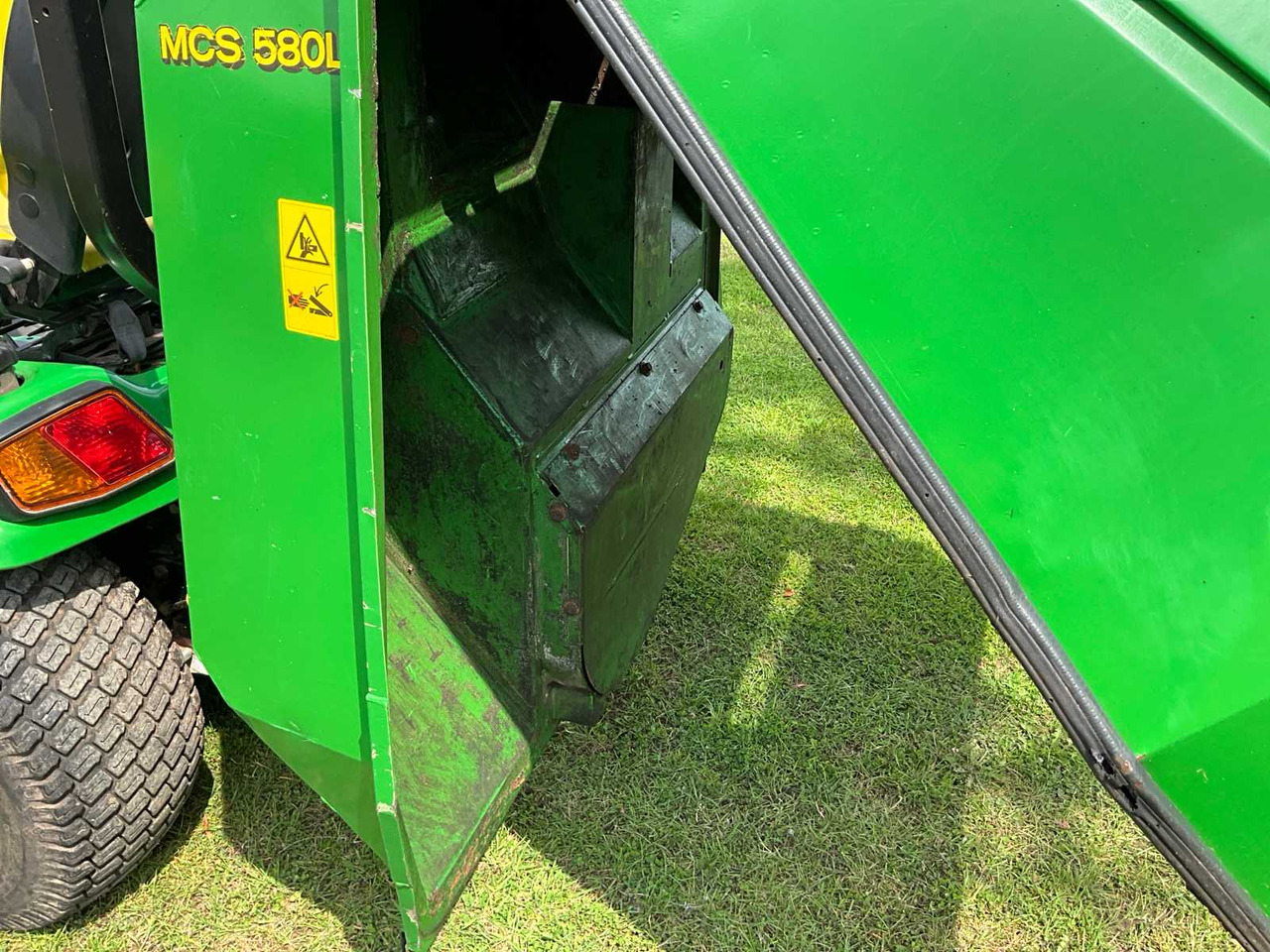 جزازة أعشاب الحدائق John Deere X940: صورة 12