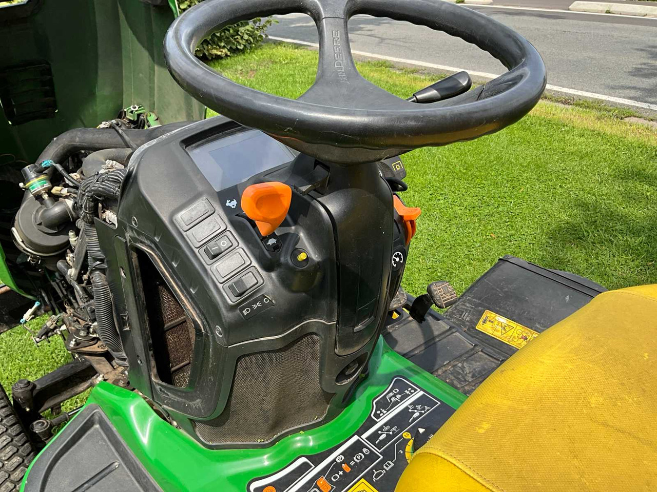 جزازة أعشاب الحدائق John Deere X940: صورة 22