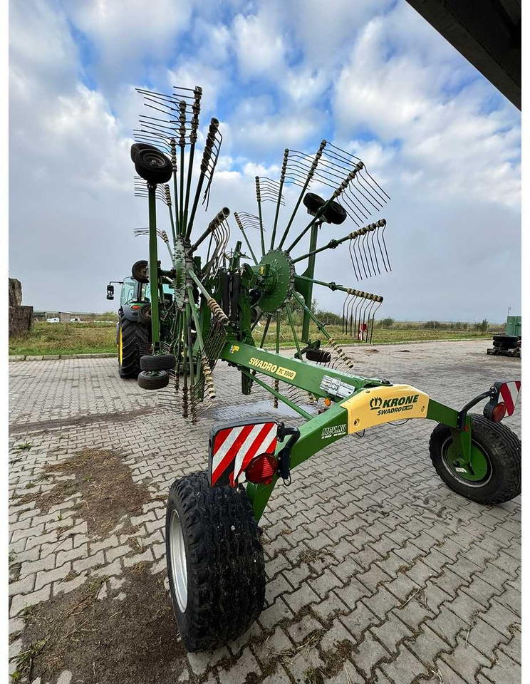 KRONE Swadro TC 1000 - الآلات الزراعية: صورة 4 KRONE Swadro TC 1000 - الآلات الزراعية: صورة 4