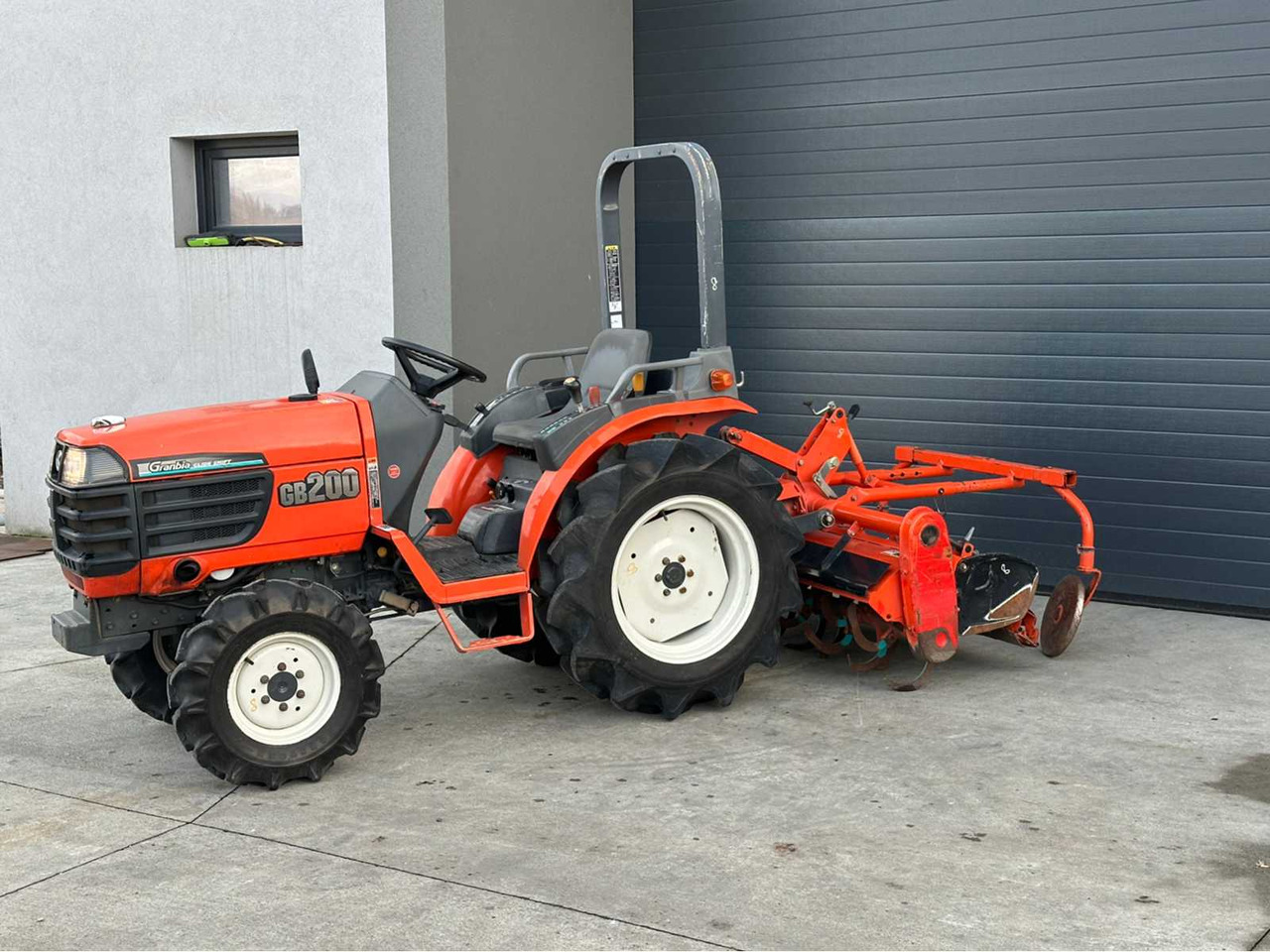 KUBOTA - GB200 - 4-WHEEL DRIVE TRACTOR - جرار: صورة 2 KUBOTA - GB200 - 4-WHEEL DRIVE TRACTOR - جرار: صورة 2