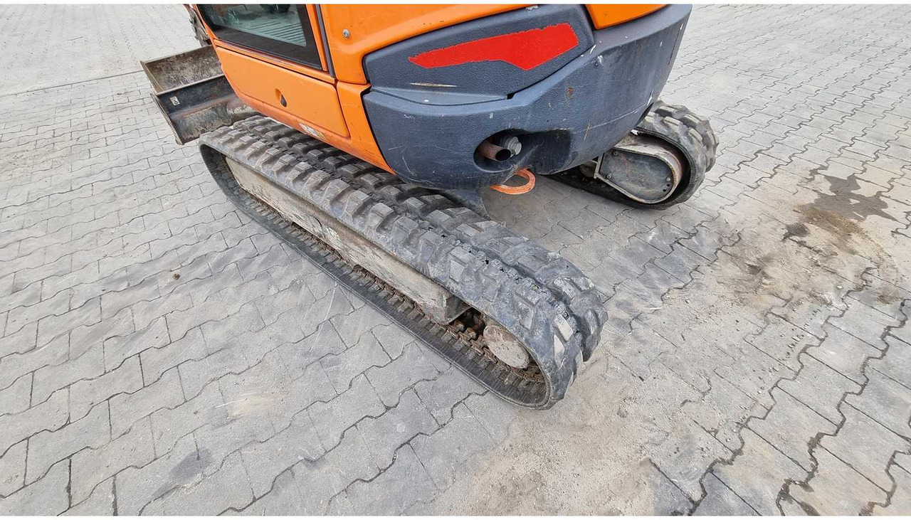حفارة مُصَّغرة KUBOTA U27-4: صورة 16