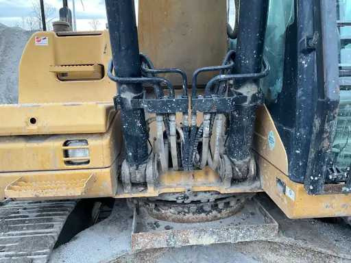 حفار زحاف Komatsu 323D: صورة 15