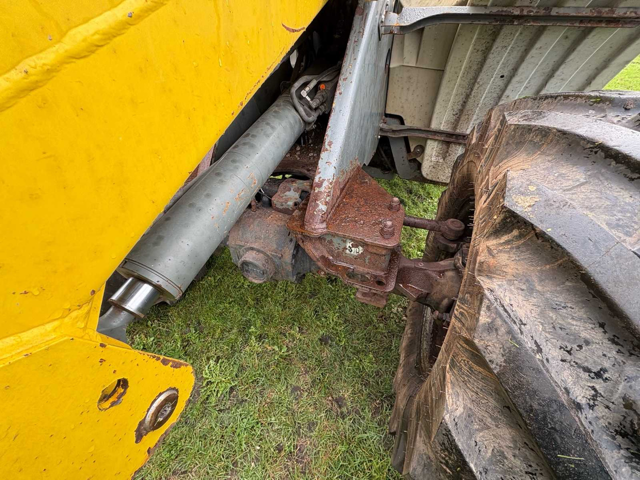 اللودر بعجل Kramer 680T: صورة 7