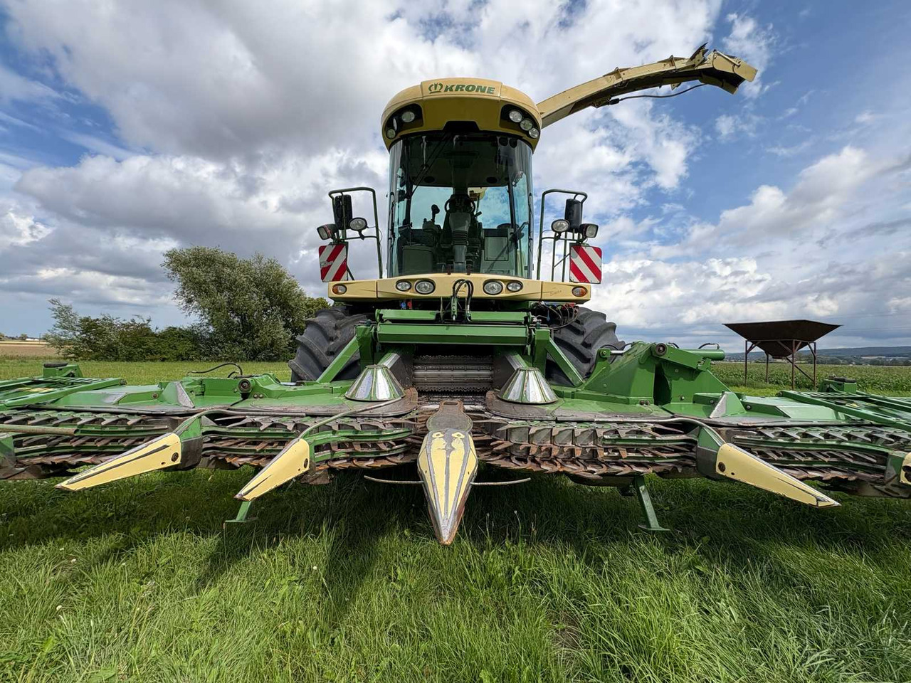 Krone Big X 700 mit EasyCollect 903 - حصادة الأعلاف: صورة 3 Krone Big X 700 mit EasyCollect 903 - حصادة الأعلاف: صورة 3