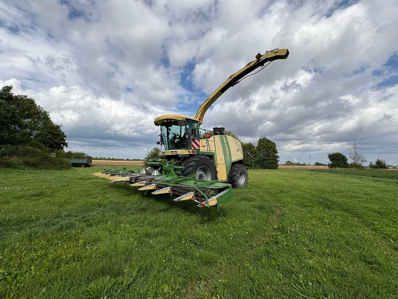 Krone Big X 700 mit EasyCollect 903 - حصادة الأعلاف: صورة 1 Krone Big X 700 mit EasyCollect 903 - حصادة الأعلاف: صورة 1