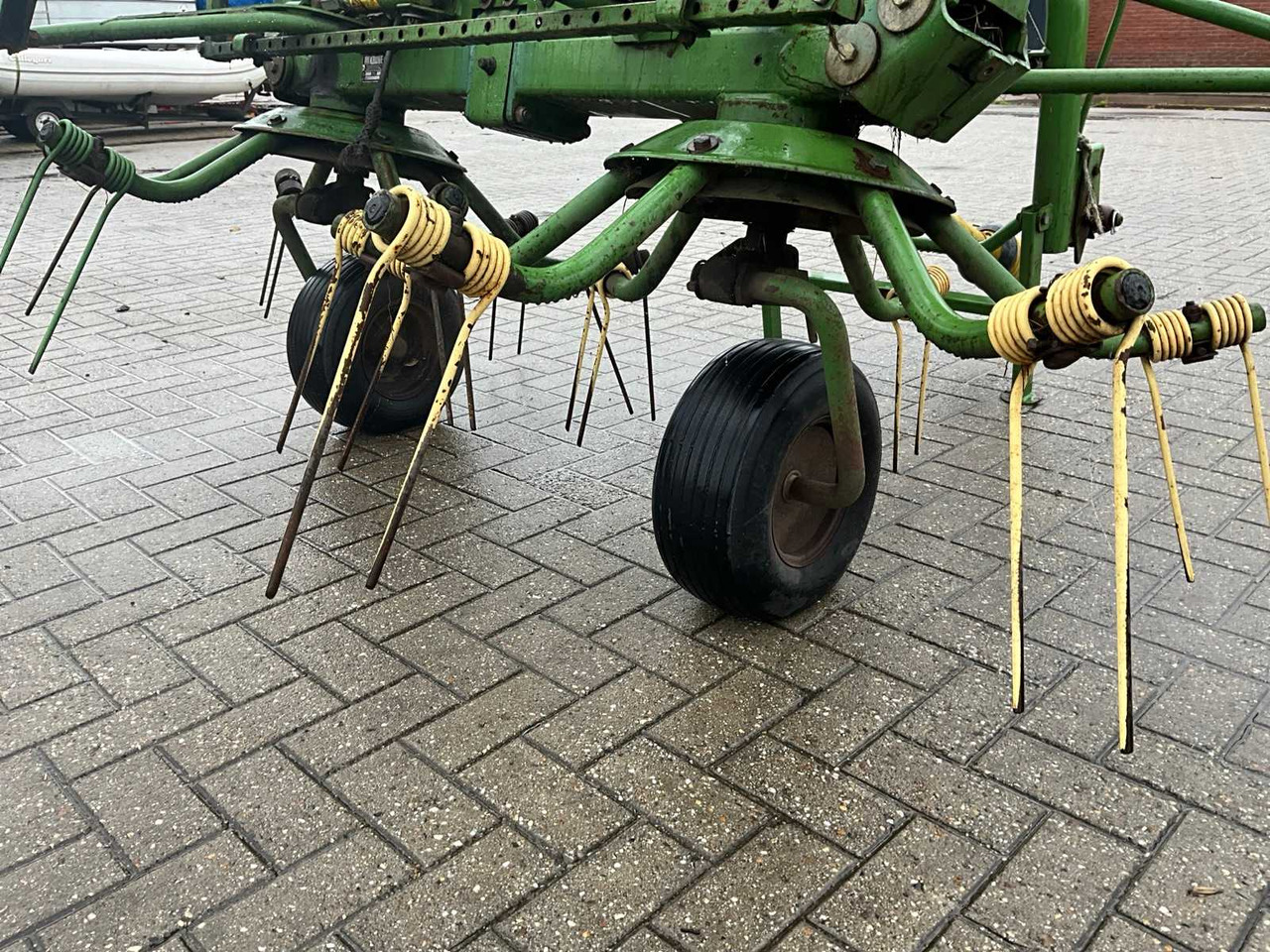 Krone KW.6.70/Y - الآلات الزراعية: صورة 4 Krone KW.6.70/Y - الآلات الزراعية: صورة 4