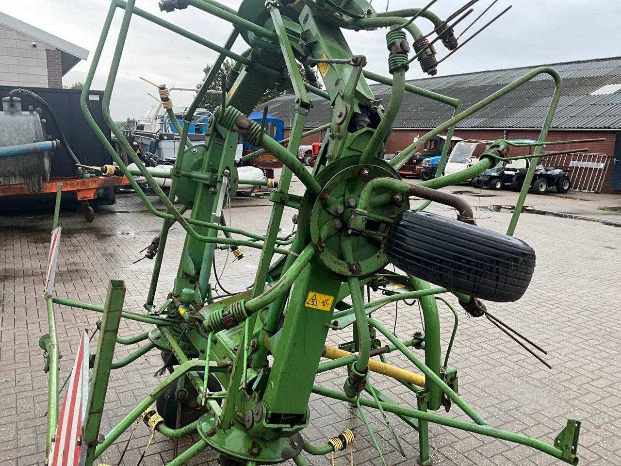 Krone KW.6.70/Y - الآلات الزراعية: صورة 5 Krone KW.6.70/Y - الآلات الزراعية: صورة 5