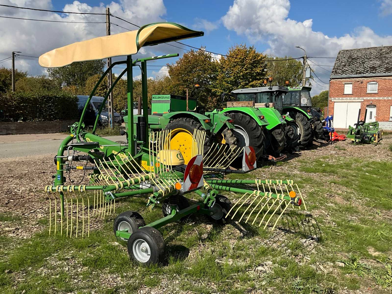 Krone Swadro S380 KS102-04 - معدات تيبيس التبن: صورة 5 Krone Swadro S380 KS102-04 - معدات تيبيس التبن: صورة 5