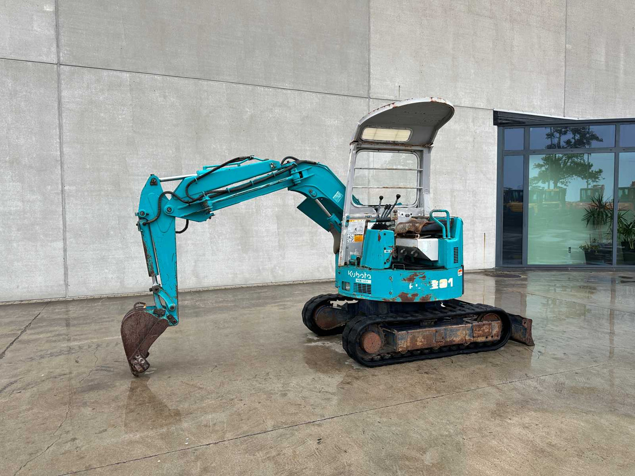 Kubota KUBOTA - RX-201 - MIDI EXCAVATOR - حفار زحاف: صورة 1 Kubota KUBOTA - RX-201 - MIDI EXCAVATOR - حفار زحاف: صورة 1