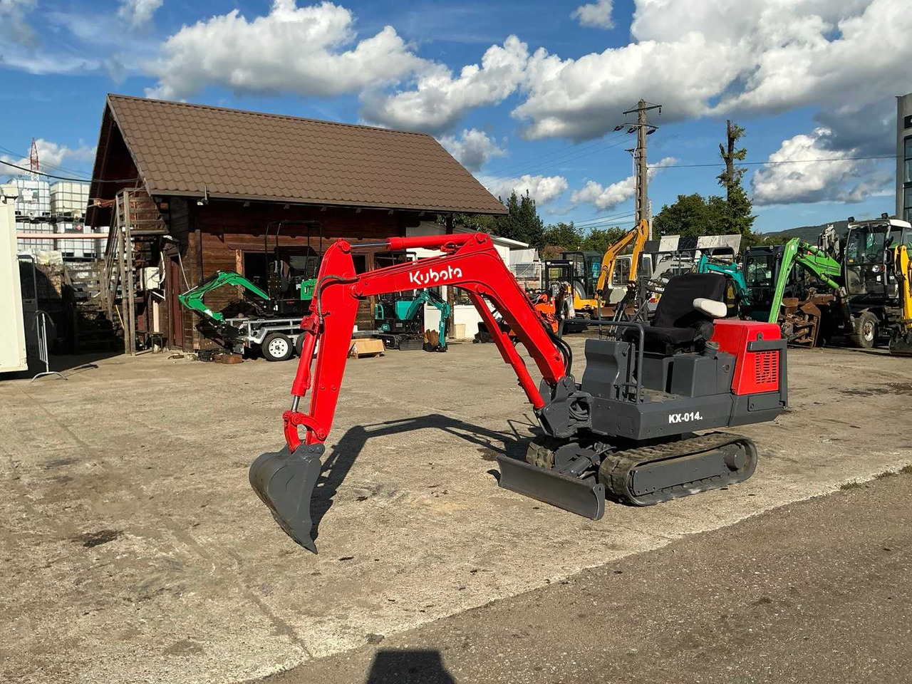 Kubota KX-014 - حفارة مُصَّغرة: صورة 5 Kubota KX-014 - حفارة مُصَّغرة: صورة 5