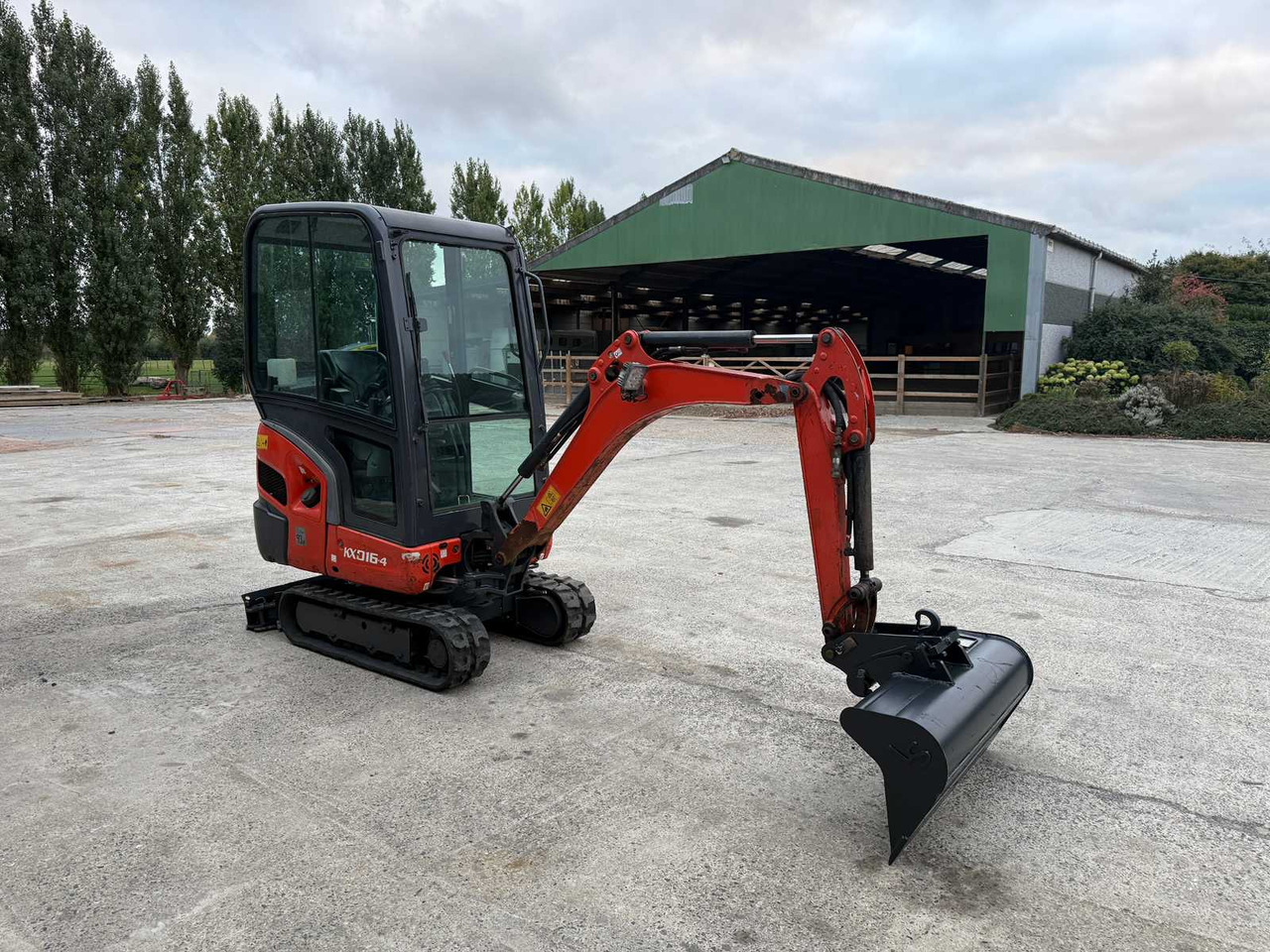 Kubota KX 016-4 - حفارة مُصَّغرة: صورة 2 Kubota KX 016-4 - حفارة مُصَّغرة: صورة 2