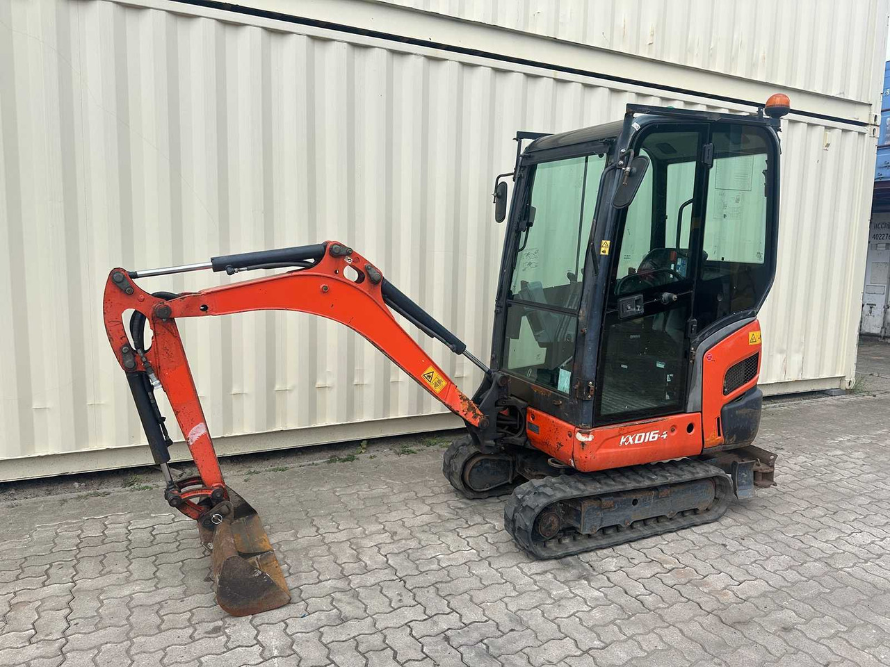 Kubota KX016-4 - حفارة مُصَّغرة: صورة 3 Kubota KX016-4 - حفارة مُصَّغرة: صورة 3
