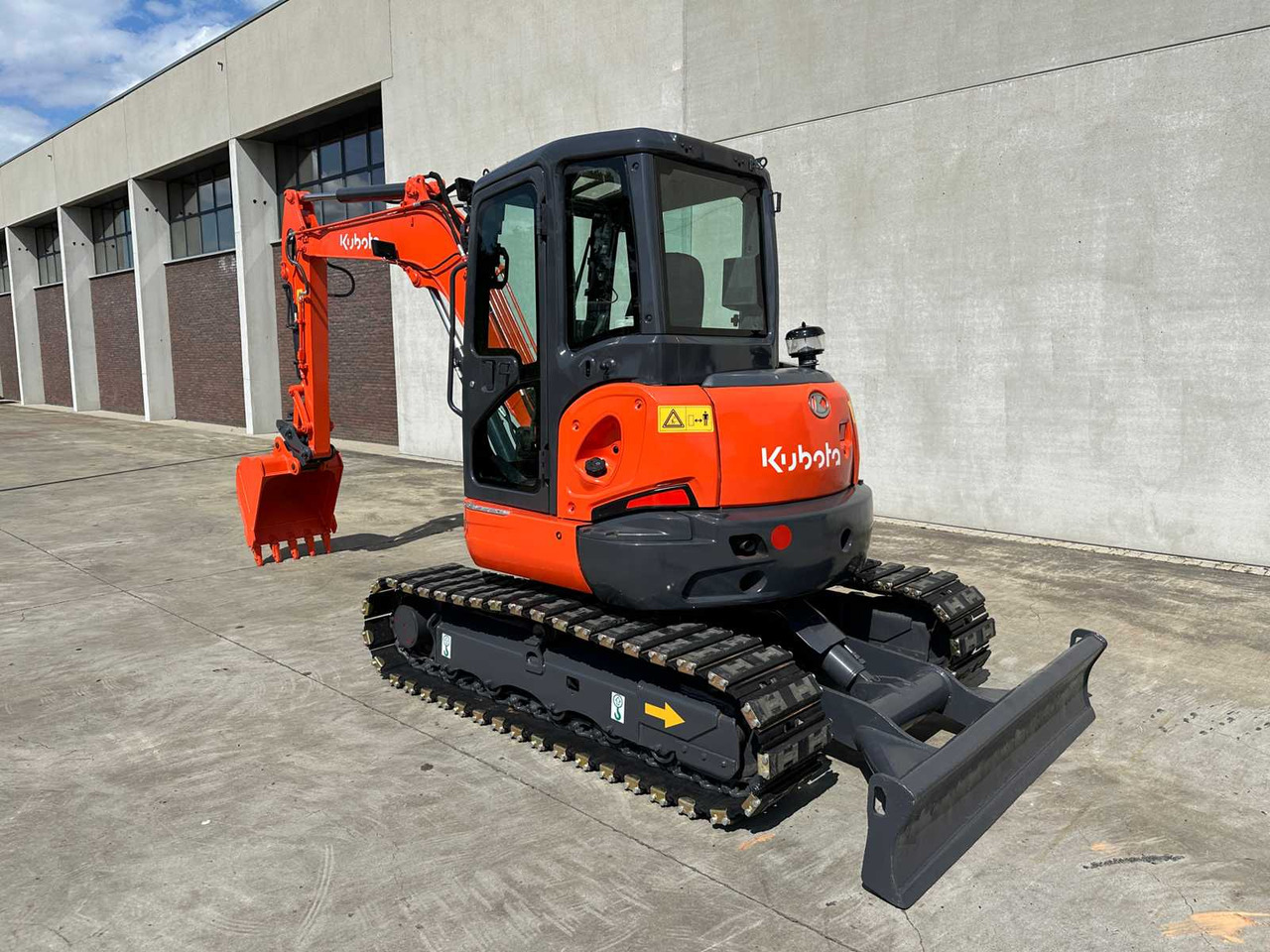 حفار زحاف Kubota KX163-5: صورة 6
