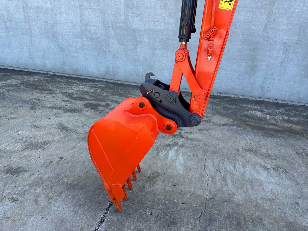 حفار زحاف Kubota KX163-5: صورة 8