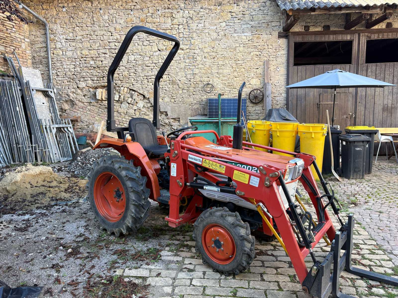 Kubota L-2002 - جرار: صورة 2 Kubota L-2002 - جرار: صورة 2