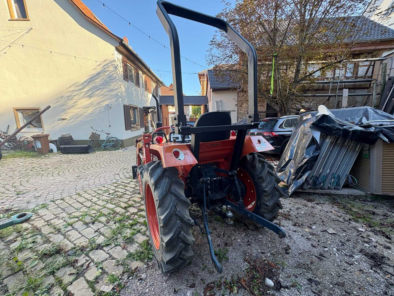 Kubota L-2002 - جرار: صورة 5 Kubota L-2002 - جرار: صورة 5