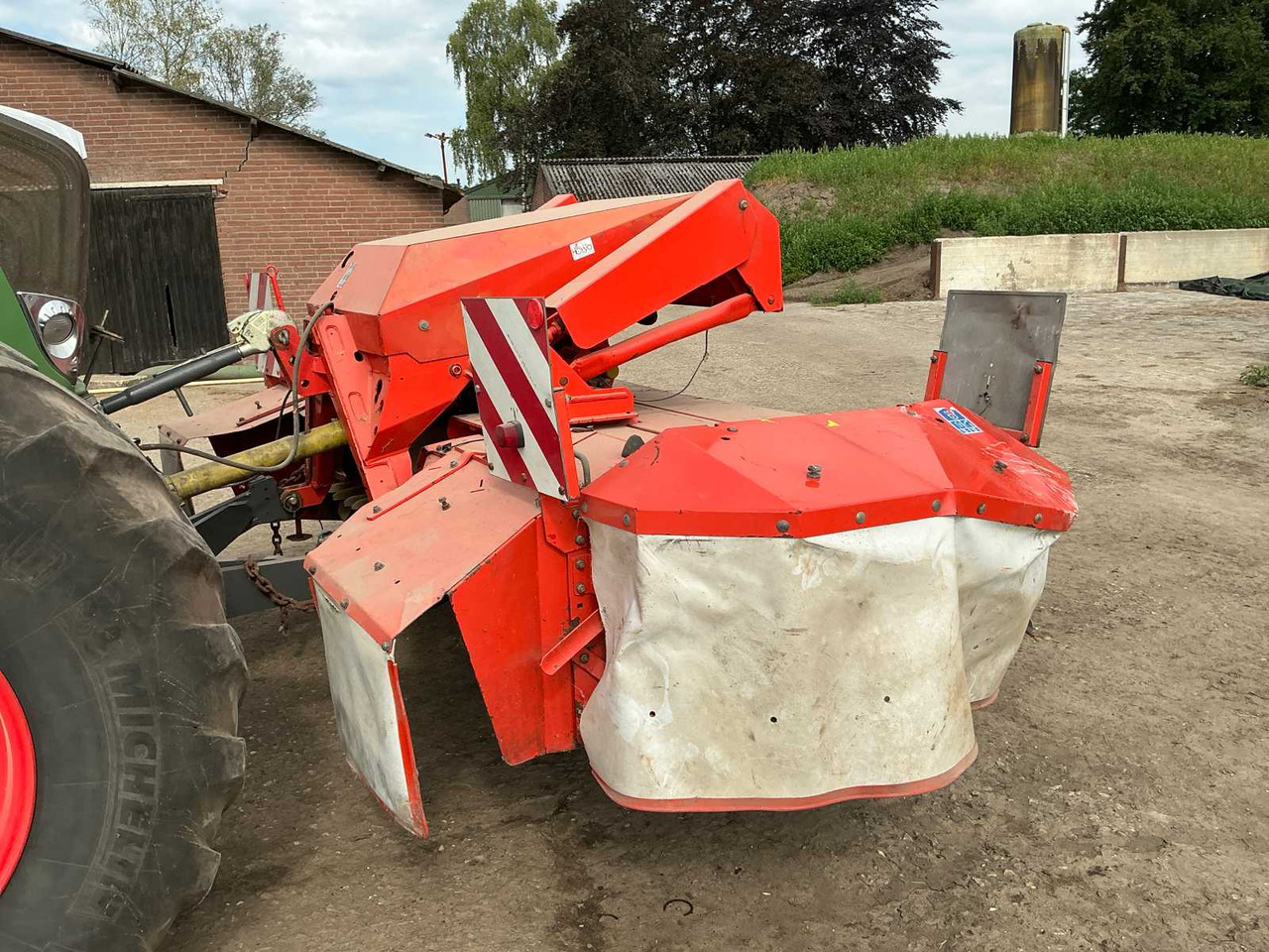 Kuhn FC313F - التقطيع جزازة/ ماكينات قطع الحشائش: صورة 4 Kuhn FC313F - التقطيع جزازة/ ماكينات قطع الحشائش: صورة 4