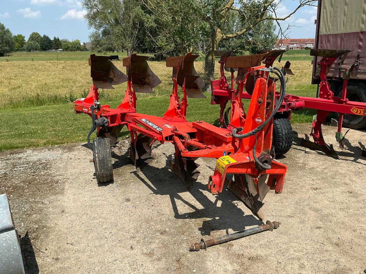Kuhn Multimaster 123 - محراث: صورة 1 Kuhn Multimaster 123 - محراث: صورة 1