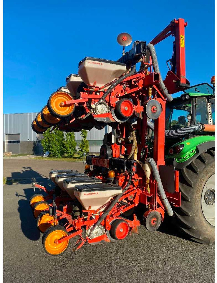 Kuhn Planter 2 - آلة نثر البذور الدقيقة: صورة 4 Kuhn Planter 2 - آلة نثر البذور الدقيقة: صورة 4