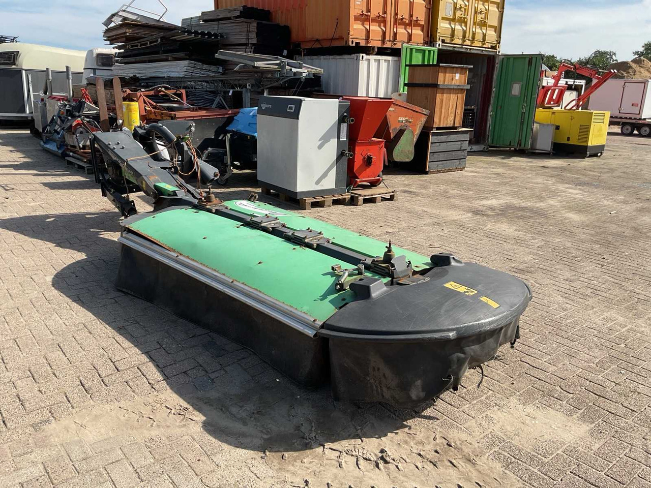 Kuhn VGPP pz320 - معدات تيبيس التبن: صورة 4 Kuhn VGPP pz320 - معدات تيبيس التبن: صورة 4