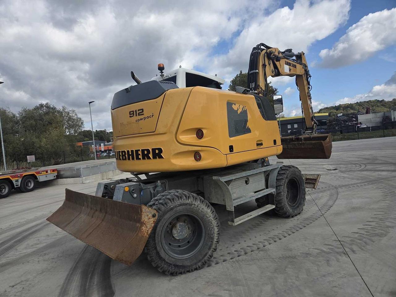 LIEBHERR - 912 COMPACT LITRONIC - WHEELED EXCAVATOR - 2017 - حفارة دولاب: صورة 5 LIEBHERR - 912 COMPACT LITRONIC - WHEELED EXCAVATOR - 2017 - حفارة دولاب: صورة 5