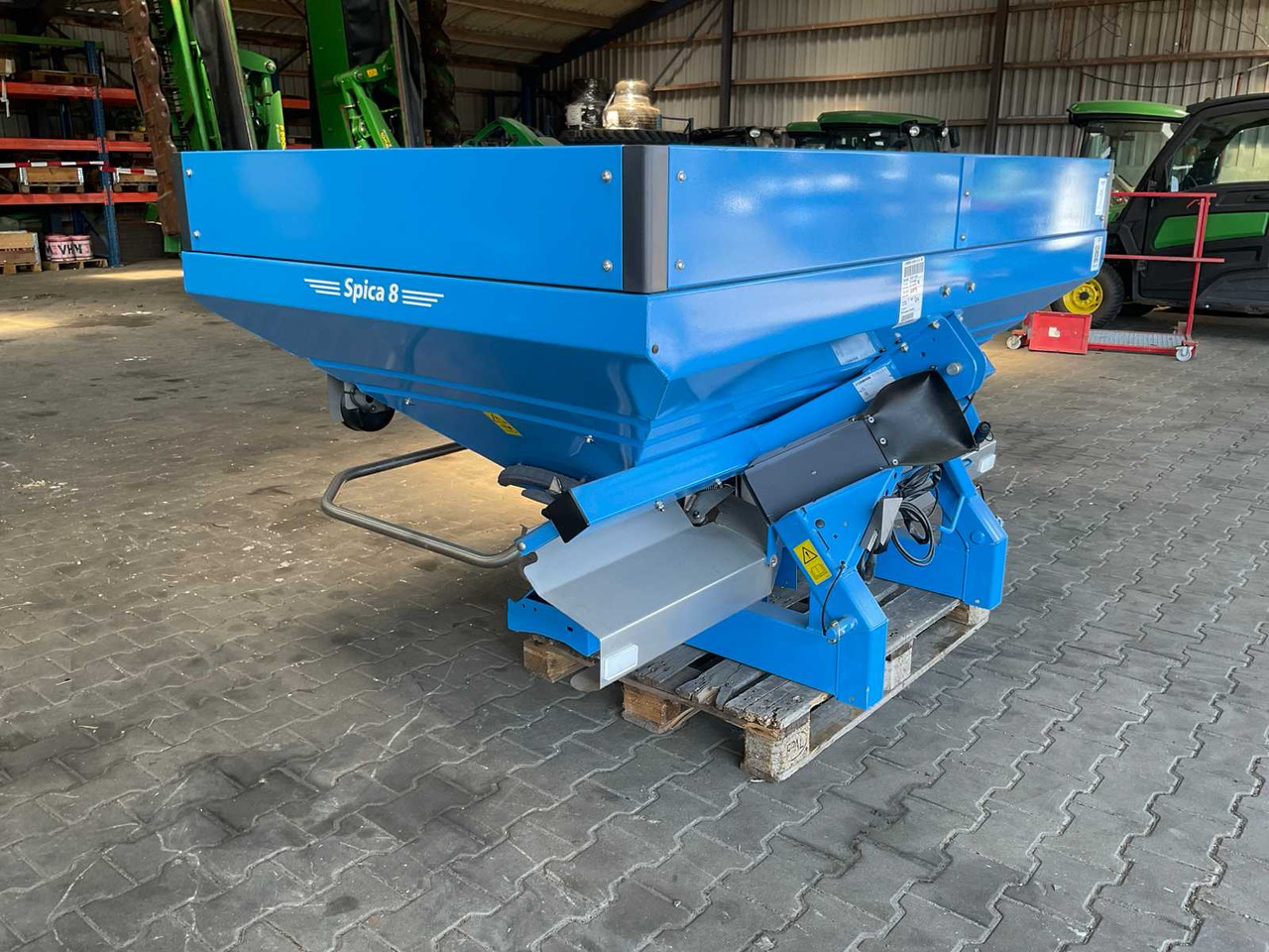 Lemken Spica 8 - آلة رش السماد: صورة 3 Lemken Spica 8 - آلة رش السماد: صورة 3