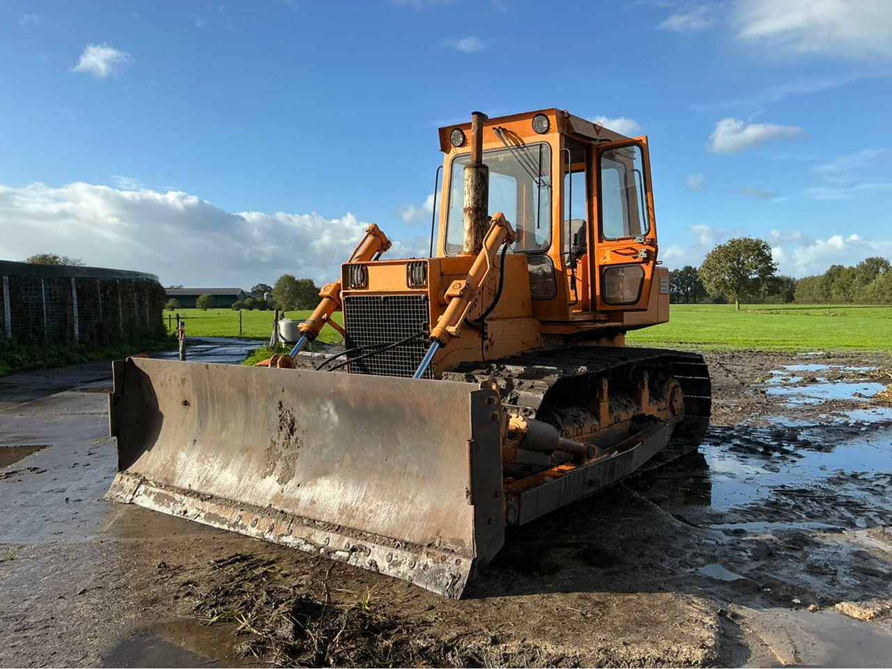 Liebherr 1984 LIEBHERR PR 721 CM BULLDOZER - جرافة: صورة 1 Liebherr 1984 LIEBHERR PR 721 CM BULLDOZER - جرافة: صورة 1