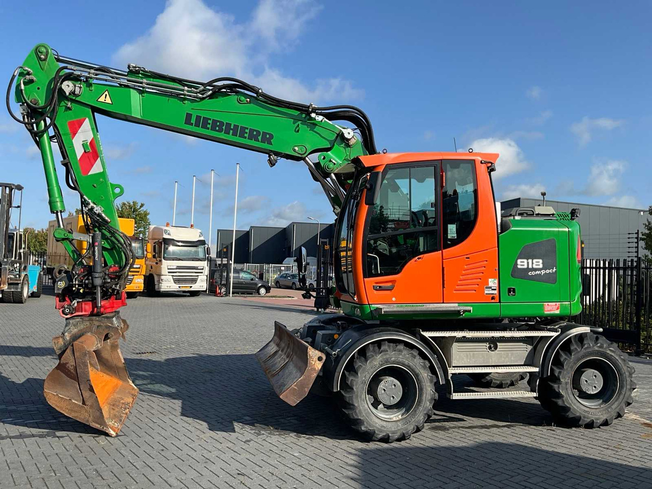 Liebherr 918 Compact Litronic - حفارة دولاب: صورة 3 Liebherr 918 Compact Litronic - حفارة دولاب: صورة 3