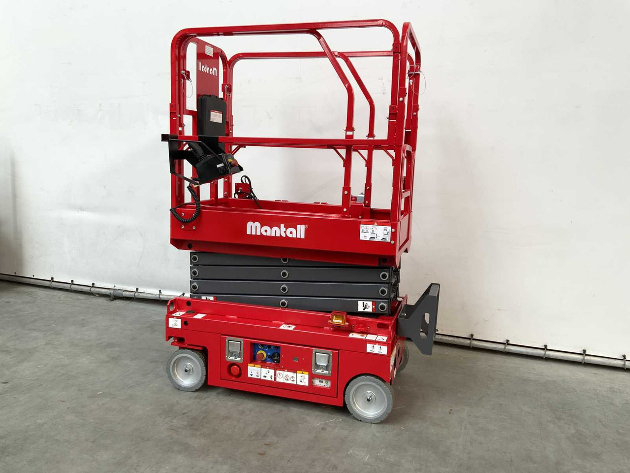 MANTALL XE-60 MINI - SCISSOR LIFT AERIAL PLATFORM 6.4M 2024 - معدات الوصول: صورة 4 MANTALL XE-60 MINI - SCISSOR LIFT AERIAL PLATFORM 6.4M 2024 - معدات الوصول: صورة 4