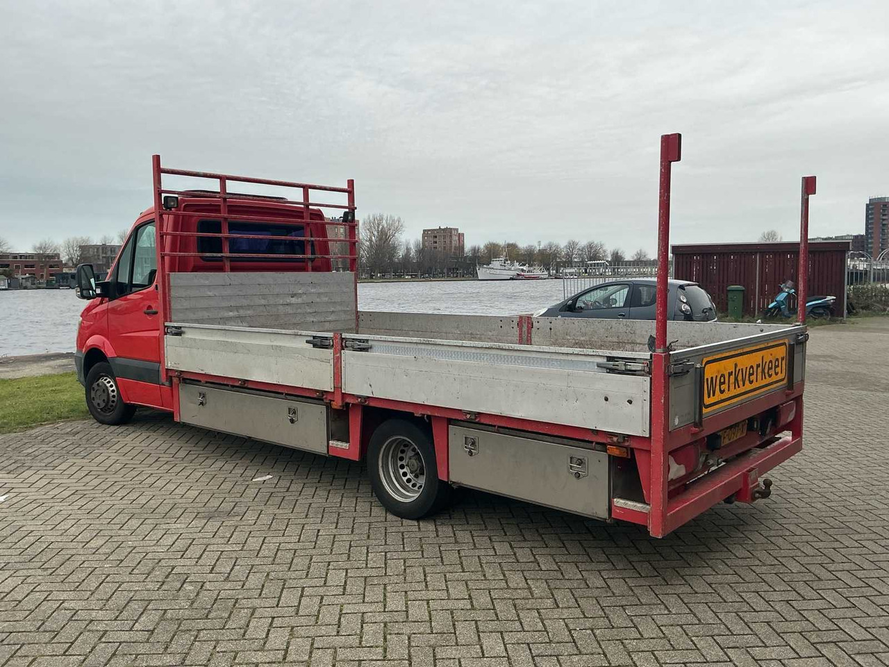 MERCEDES-BENZ SPRINTER 319 3.0 CDI 432 COMMERCIAL VEHICLE - شاحنة التوصيل: صورة 4 MERCEDES-BENZ SPRINTER 319 3.0 CDI 432 COMMERCIAL VEHICLE - شاحنة التوصيل: صورة 4