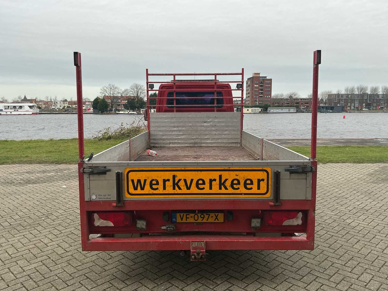 MERCEDES-BENZ SPRINTER 319 3.0 CDI 432 COMMERCIAL VEHICLE - شاحنة التوصيل: صورة 5 MERCEDES-BENZ SPRINTER 319 3.0 CDI 432 COMMERCIAL VEHICLE - شاحنة التوصيل: صورة 5