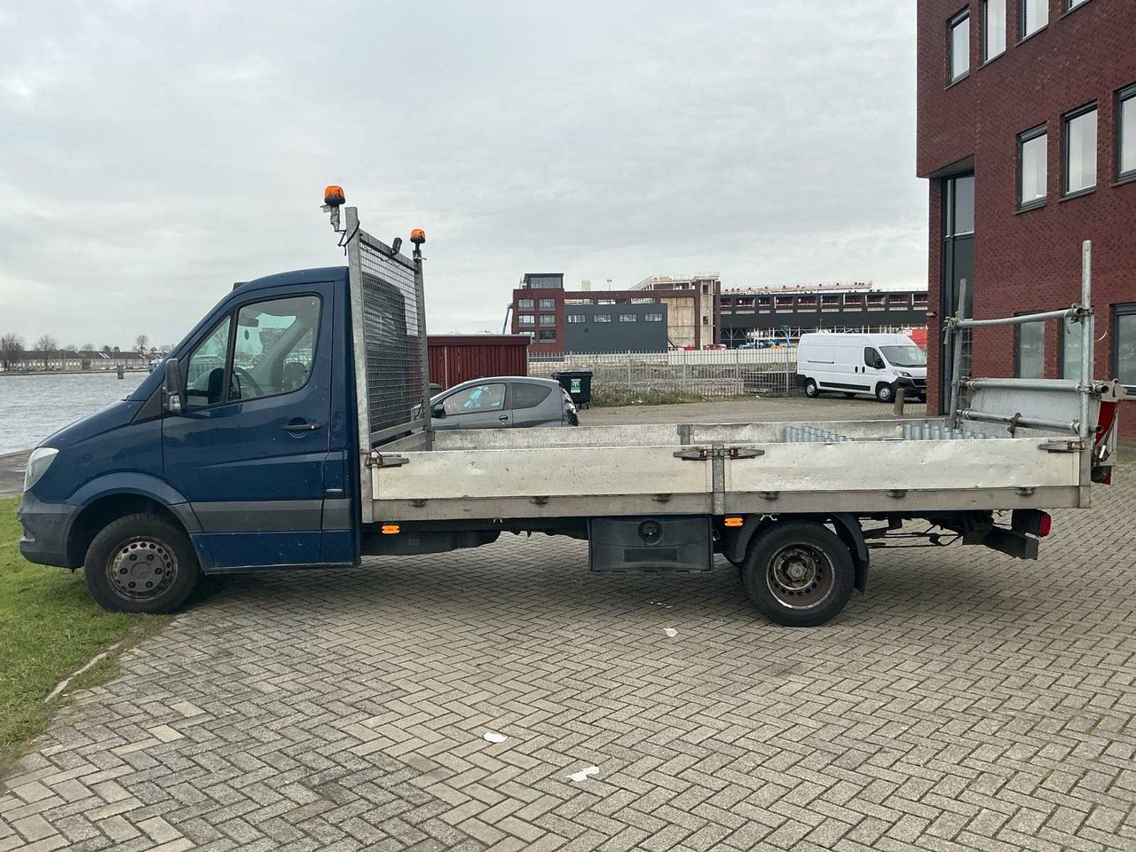 MERCEDES-BENZ SPRINTER 413 2.2 CDI 432 COMMERCIAL VEHICLE - شاحنة التوصيل: صورة 2 MERCEDES-BENZ SPRINTER 413 2.2 CDI 432 COMMERCIAL VEHICLE - شاحنة التوصيل: صورة 2