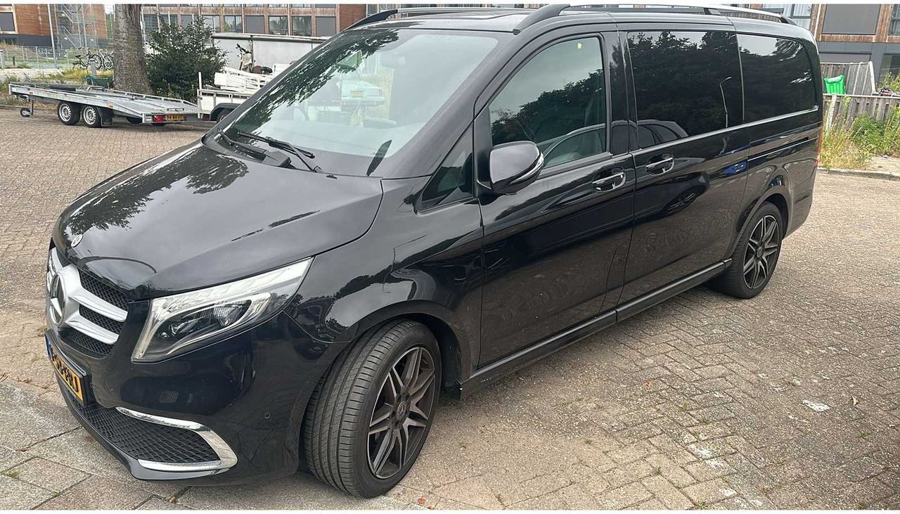 MERCEDES-BENZ - V-CLASS - 300D L.DC ED. - V-53-FRJ - شاحنة التوصيل: صورة 2 MERCEDES-BENZ - V-CLASS - 300D L.DC ED. - V-53-FRJ - شاحنة التوصيل: صورة 2