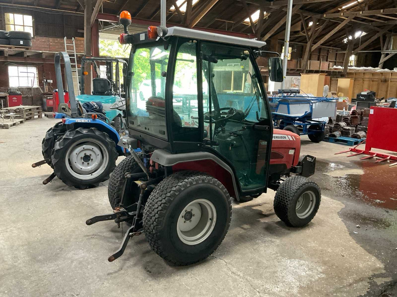 Massey Ferguson 1523 - جرار صغير: صورة 4 Massey Ferguson 1523 - جرار صغير: صورة 4