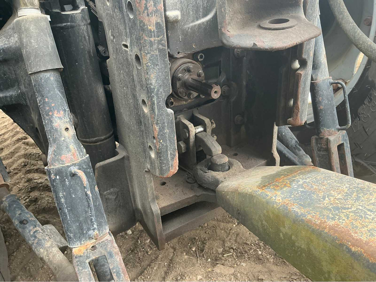 جرار Massey Ferguson 6245: صورة 12 جرار Massey Ferguson 6245: صورة 12