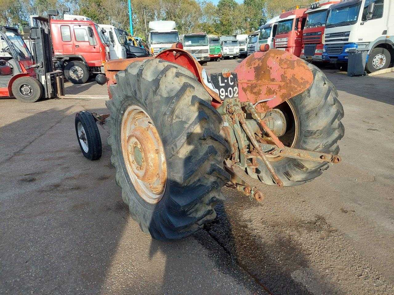 Massey Ferguson 65 - جرار: صورة 4 Massey Ferguson 65 - جرار: صورة 4